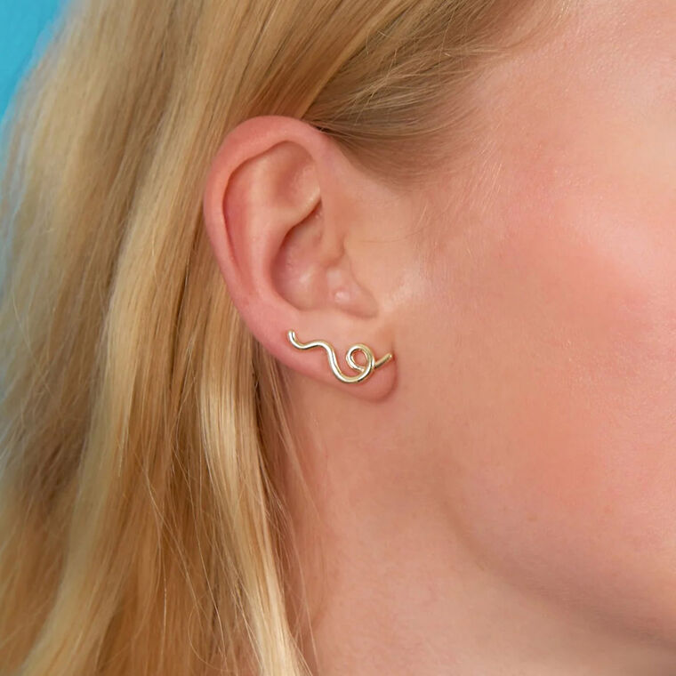 Touch of Gold Short Wave Earrings image number null